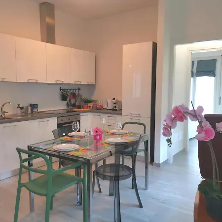Apartment Bnbook La Casa Di Orazio & Carla Ranco